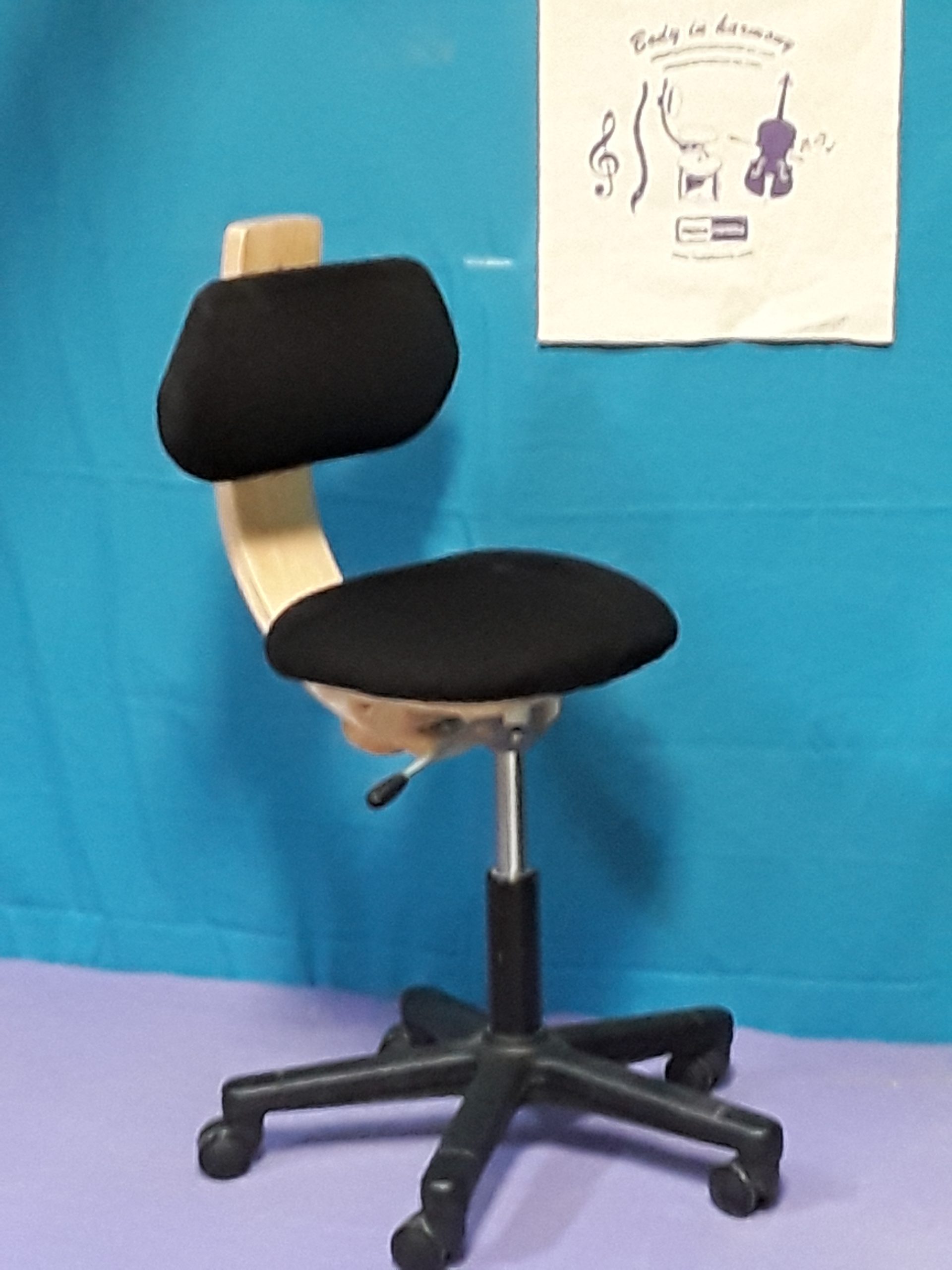 Taburete Ergonómico – con o sin ruedas J.Haydn