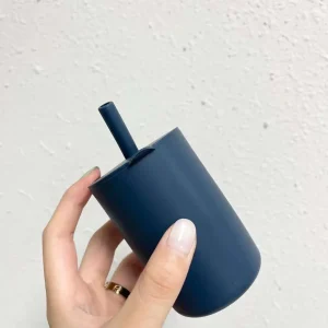 Vaso Silicona con Tapa y Bombilla Liso (aleatorio)