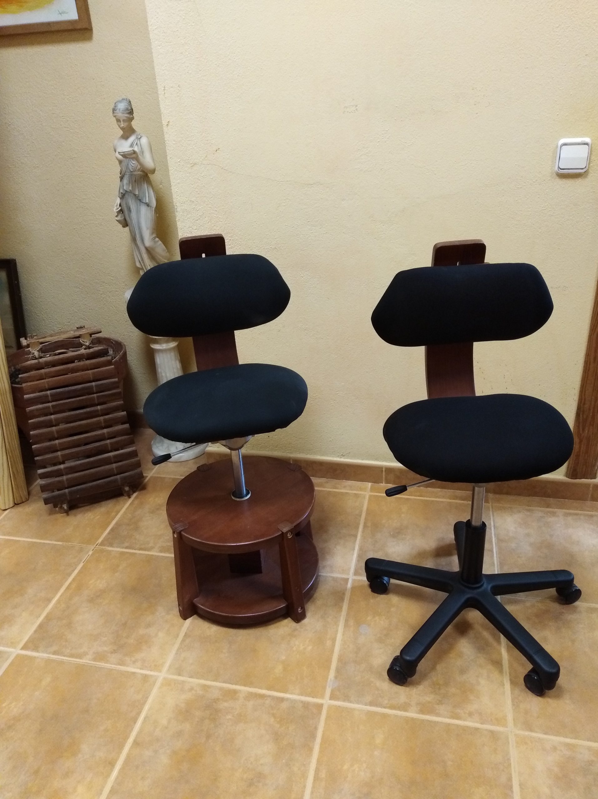 Taburete Ergonómico – con o sin ruedas J.Haydn - Imagen 7