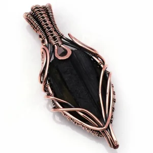 Colgante de joyería hecha a mano envuelto en alambre de cobre con piedras preciosas de turmalina negra 2,15"