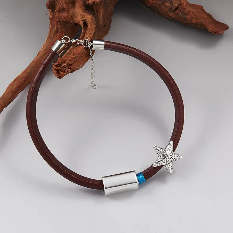 Collar con colgante de diseño de estrella de mar pequeña para mujer