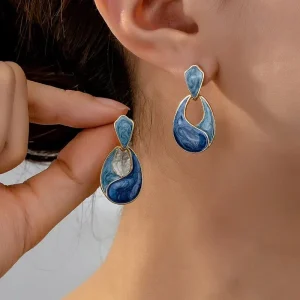 Elegantes pendientes geométricos bohemios chic de aleación de zinc con detalles de resina