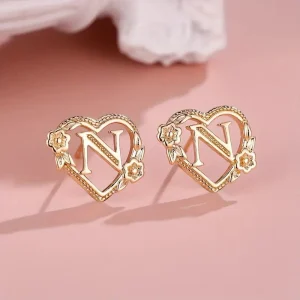 Exquisitos pendientes de botón con diseño de corazón y letra N