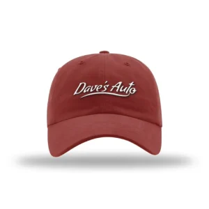 Gorra con el logotipo de Dave's Auto Script