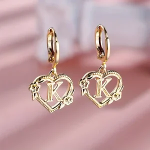 Pendientes colgantes elegantes de monograma "K" de tono dorado con diseño de rosa y perla