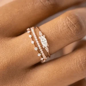 Shein Juego de 3 anillos de puño con circonita cúbica