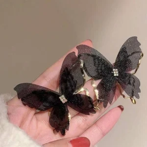 Shein Pendientes con forma de mariposa estilo Mori